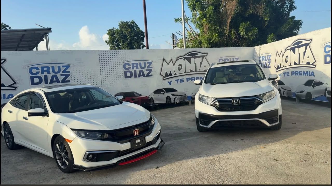 Honda CR-V EX-L 2021 y Honda Civic EX-L 2020 de la dinámica activa